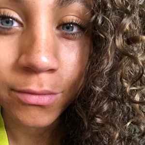 Meet your Posher, Gabrielle